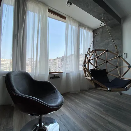 Relax Apartment, Burgas アパート *