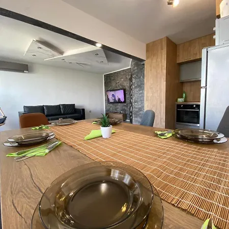 Relax Apartment, Burgas アパート ブルガス